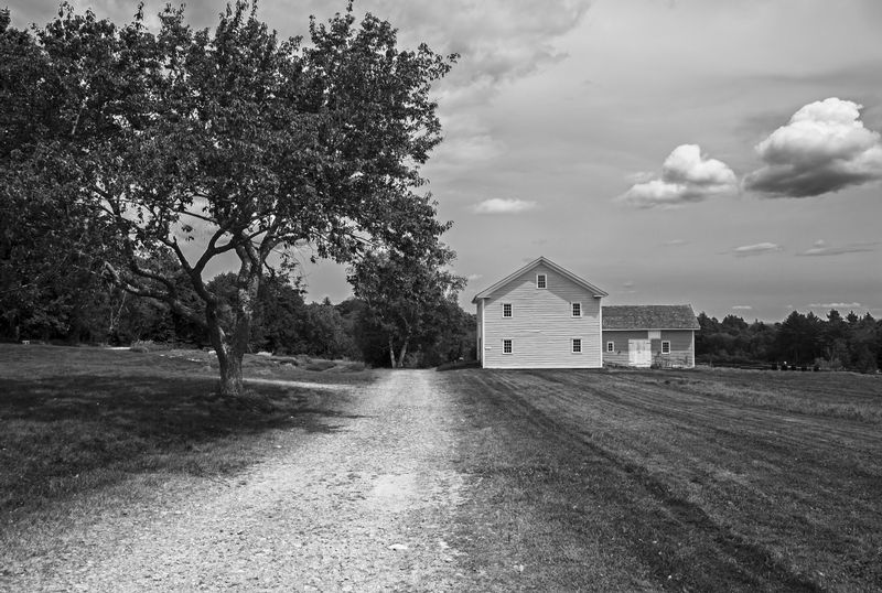 A Shaker Farm Building - Canterbury - New Hampshire - USA.jpg