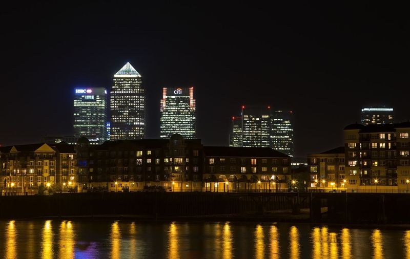 Canary Wharf_.jpg