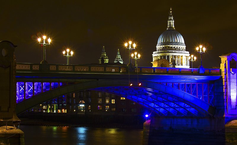 Southwark Bridge with St Pauls Cathedral behind - London.jpg