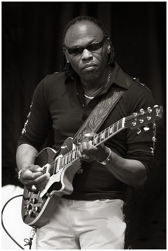 09NABF.JoeLouisWalker_9528g.jpg :: J O E   L O U I S   W A L K E R
North Atlantic Blues Fest
Rockland, Maine
July 12, 2009