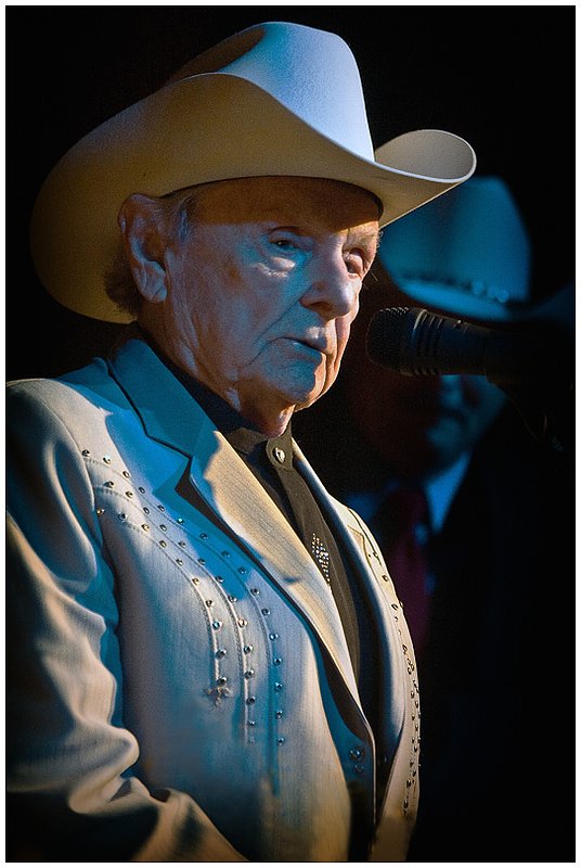 10Narrows.RalphStanley_2460.jpg :: R A L P H   S T A N L E Y
Dr. Ralph Stanley & His Clinch Mountain Boys
Narrows Center for the Arts
Fall River, Massachusetts
January 22, 2010