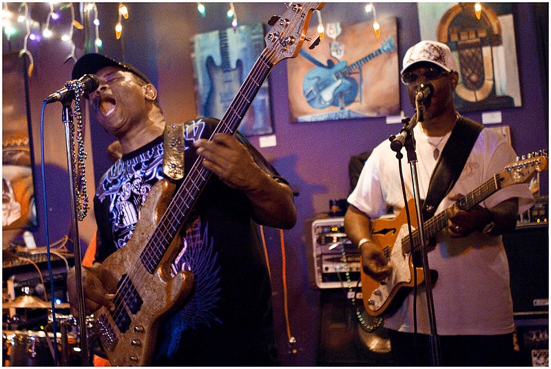 10SJ.BiscuitMiller_7774.jpg :: BISCUIT MILLER and IVAN DADDYI WALLACE and the Mix, Smoken' Joe's, Boston, Massachusetts, August 19, 2010