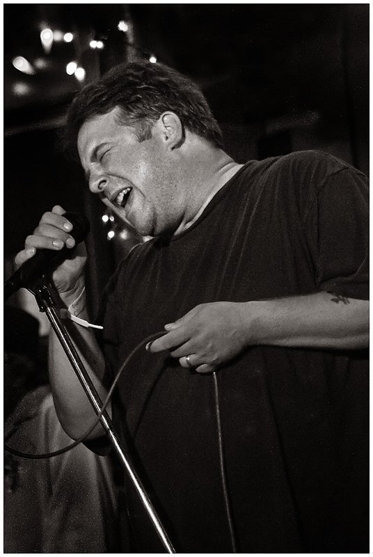10SJ.PhilPemberton_7548g.jpg :: PHIL PEMBERTON with Levy, Stubbs and Rivelli, Smoken' Joe's, Boston, Massachusetts, August 10, 2010