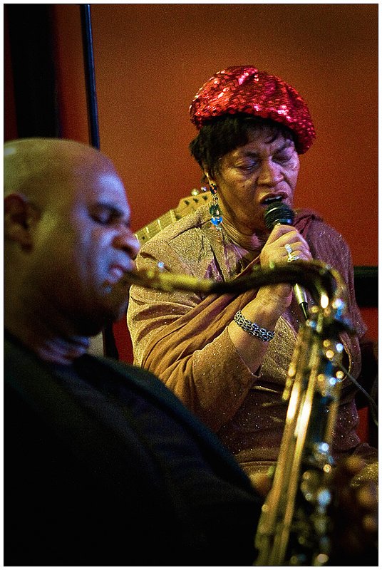 10SJ.Shirleylewis-Karl_2150.jpg :: K A R L   B R Y A N   &   S H I R L E Y   L E W I S
Smoken Joe's
Brighton, Massachusetts
January 2, 2010