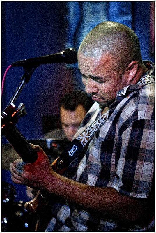 10SJ.TimoArthur_7470.jpg :: TIMO ARTHUR with Levy, Stubbs and Rivelli, Smoken' Joe's, Boston, Massachusetts, August 10, 2010
