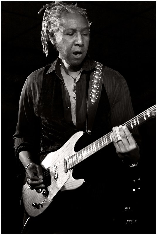 11Chi.BluesBlast.EddieTurner_7594ag.jpg :: EDDIE TURNER, Blues Blast Awards, Buddy Guy's Legends, Chicago, Illinois, October 27, 2011