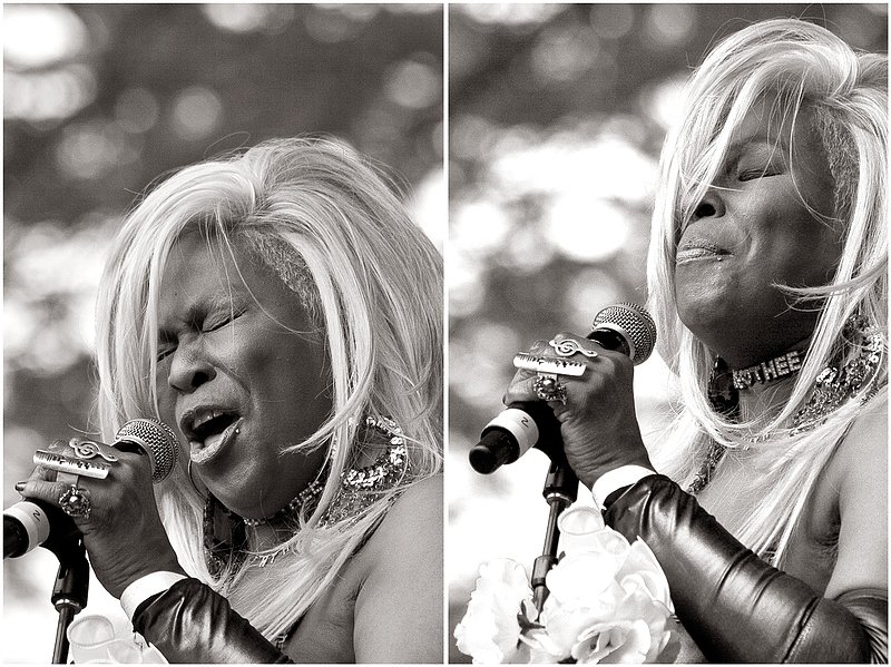11Chi.CBF-HolleTheeMaxwell_8177gd.jpg :: HOLLE THEE MAXWELL, Chicago Blues Festival, June 10, 2011