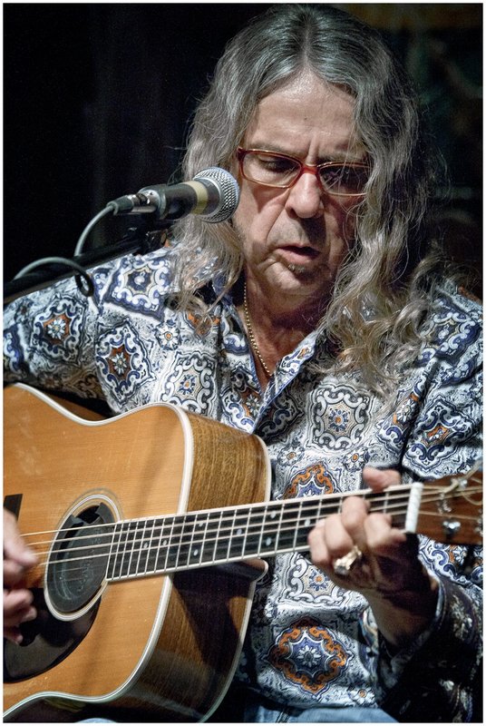 11TX.Austin.SaxonPub-BobbyWhitlock_5404.jpg :: BOBBY WHITLOCK, Saxon Pub, Austin, Texas, October 2, 2011