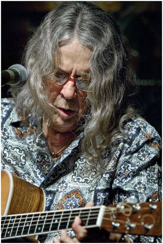 11TX.Austin.SaxonPub-BobbyWhitlock_5439.jpg :: BOBBY WHITLOCK, Saxon Pub, Austin, Texas, October 2, 2011