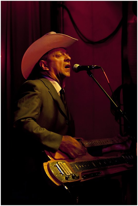 11TX.AustinContinentalClub-JuniorBrown_5552.jpg :: JUNIOR BROWN, Continental Club, Austin, Texas, October 2, 2011