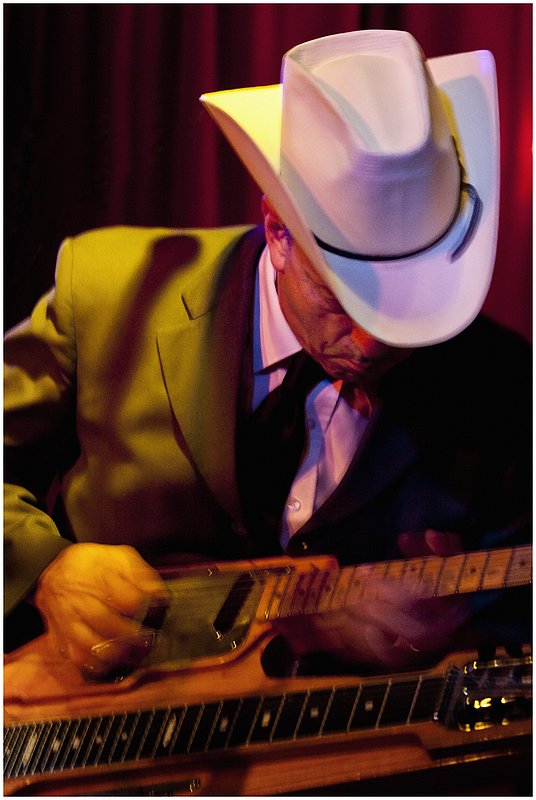 11TX.AustinContinentalClub-JuniorBrown_5576.jpg :: JUNIOR BROWN, Continental Club, Austin, Texas, October 2, 2011