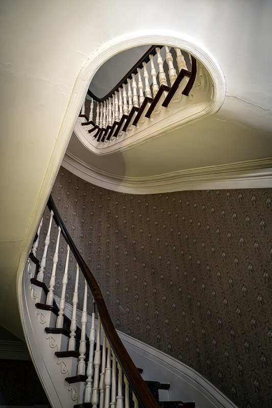 14MEBBStaircase_4066.jpg