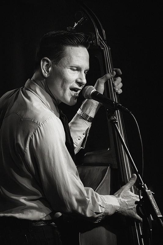 24BRCowtown-JakeErwin_1646g.jpg :: JAKE ERWIN with the Hot Club of Cowtown at The Bull Run in Shirley, Massachusetts on August 4, 2024