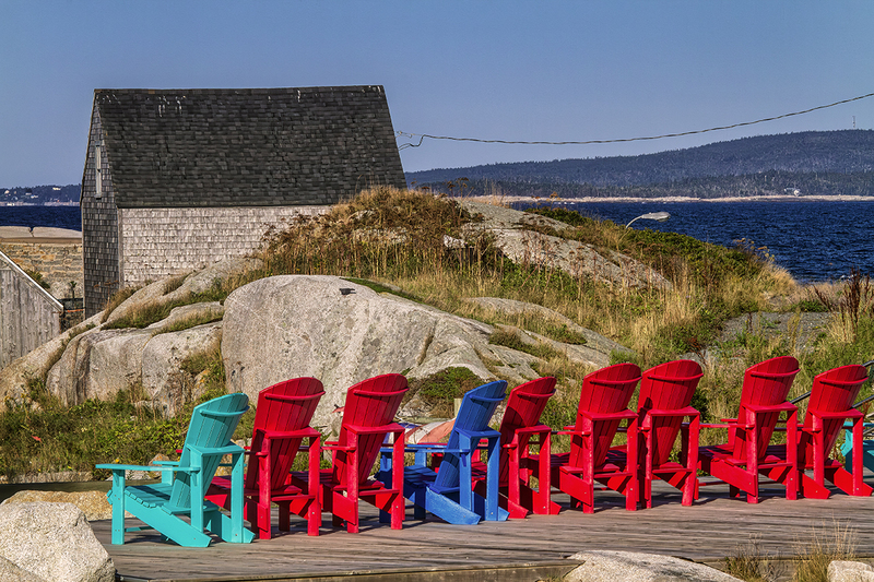 24CANNS-PeggysCoveChairs_2513.jpg :: Peggy's Cove, Nova Scotia, Canada 2024