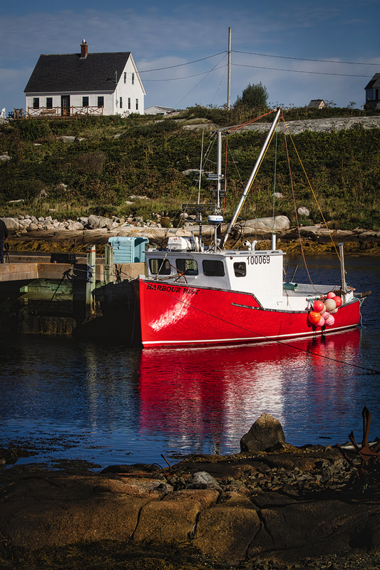 24CANNS-PeggysCoveRedboat_2518.jpg :: Peggy's Cove, Nova Scotia, Canada 2024