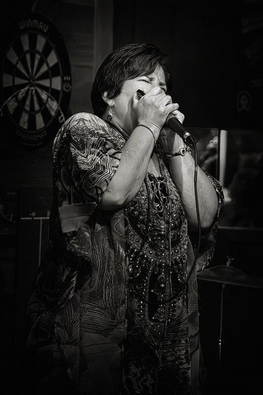 24LilyPsDianeBlue_1084g.jpg :: DIANE BLUE with The B3 Kings at Lily P's in Cambridge, Massachusetts on July 10, 2024