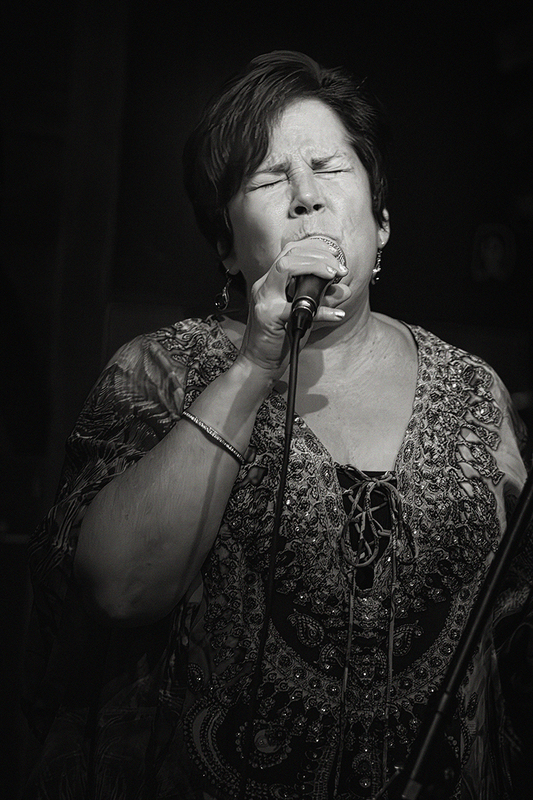 24LilyPsDianeBlue_1101g.jpg :: DIANE BLUE with The B3 Kings at Lily P's in Cambridge, Massachusetts on July 10, 2024