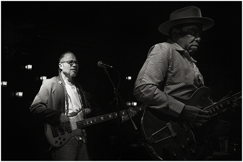 24LizardWillie-LennieBradford_7944g.jpg :: LENNY BRADFORD with The WILLIE J. LAWS Band at the Lizard Lounge in Cambridge, Massachusetts on March 16, 2024