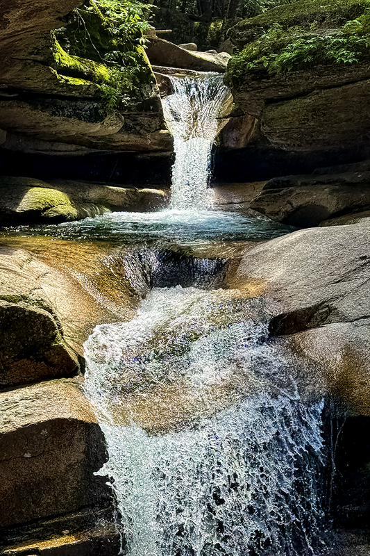 24NHWaterfall_6548i.jpg