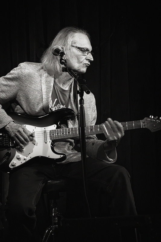 24PassimSonnyLandreth_1526g.jpg :: SONNY LANDRETH at Club Passim in Cambridge, Massachusetts on August 2, 2024