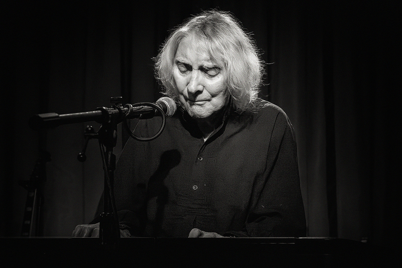 25BRAlbertLee_0238g.jpg :: ALBERT LEE at the Bull Run Restaurant in Shirley, Massachusetts on January 9, 2026