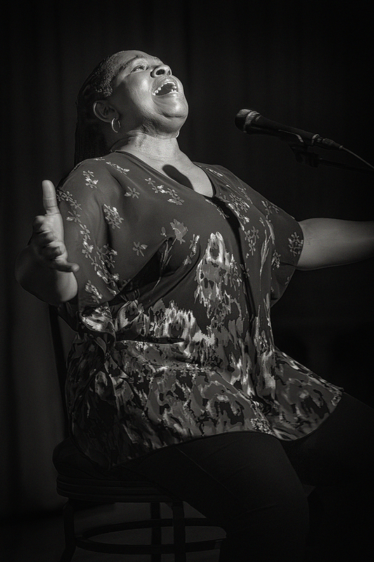 25BRRuthieFoster_5111g.jpg :: RUTHIE FOSTER at the The Bull Run in Shirley, Massachusetts on June 12, 2025