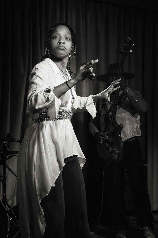 25BRShaylinBand-ShaeMulberry_7933g.jpg