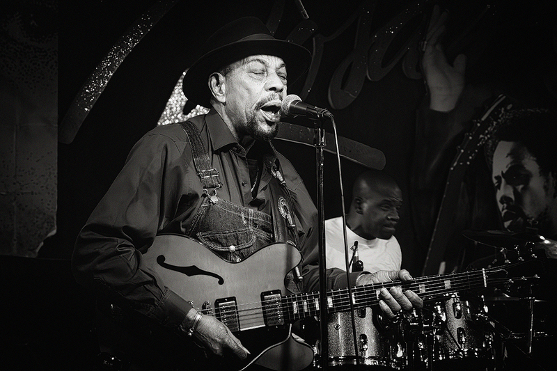 25CHIRosas-JohnPrimer_5750g.jpg :: JOHN PRIMER and THE REAL DEAL BLUES BAND at Rosa's Lounge in Chicago, Illinois on February 1, 2025