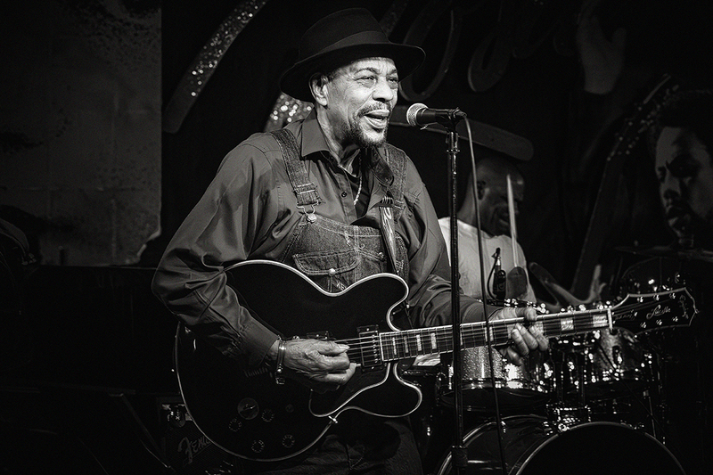 25CHIRosas-JohnPrimer_5868g.jpg :: JOHN PRIMER AND THE REAL DEAL BLUES BAND at Rosa's Lounge in Chicago, Illinois on February 1, 2025