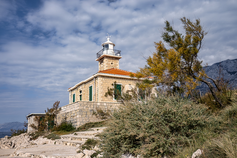 25CROMakarskaHike-Lighthouse_6747.jpg