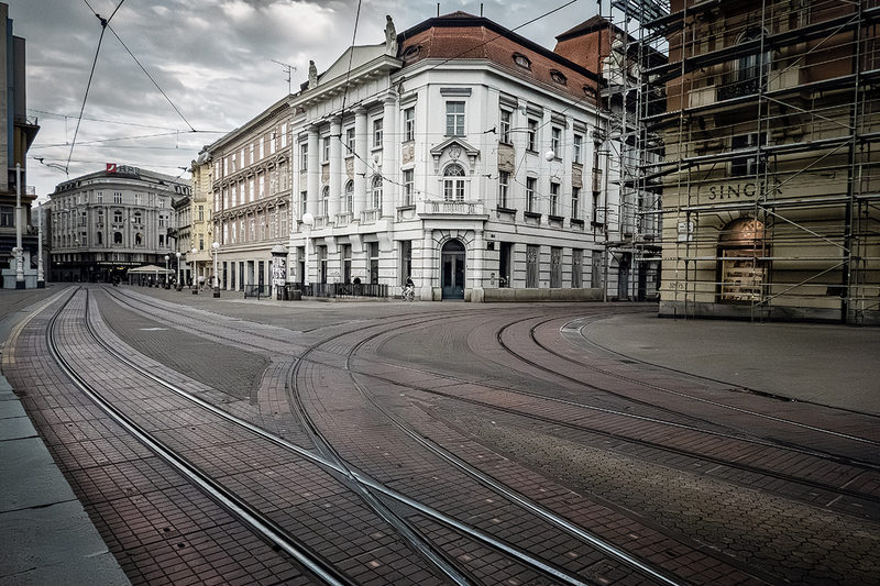 25CROZagrebStreet_5661.jpg