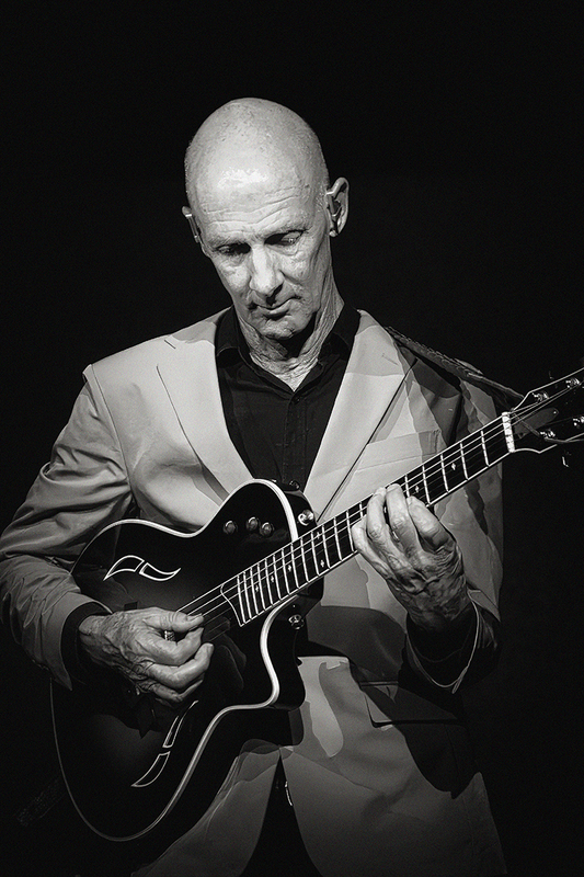 25CWCGT-BertLams_1580g.jpg :: BERT LAMS with the California Guitar Trio at Haymarket Lounge, City Winery in Boston, Massachusetts on June 2, 2025