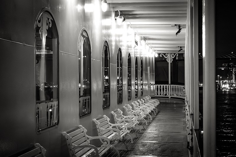 25GASAV-BoatBenches_8057g(1).jpg :: Riverboat Georgia Queen, Savannah, Georgia 2025