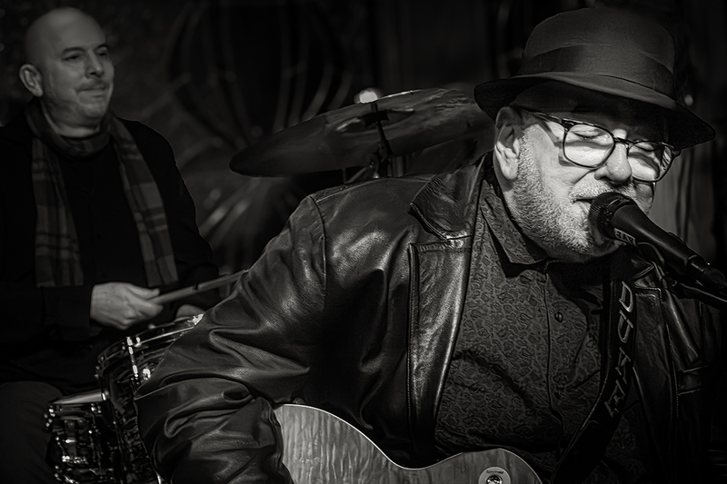 25OffCabotDukeRobillard_9689g.jpg :: DUKE ROBILLARD at Off Cabot in Beverly, Massachusetts on December 27, 2025