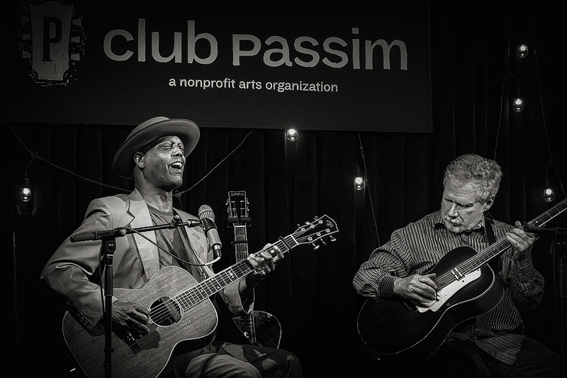 25PassimEric Bibb_0295g(1).jpg :: ERIC BIBB and MICHAEL JEROME BROWN at Club Passim in Cambridge, Massachusetts on April 25, 2025