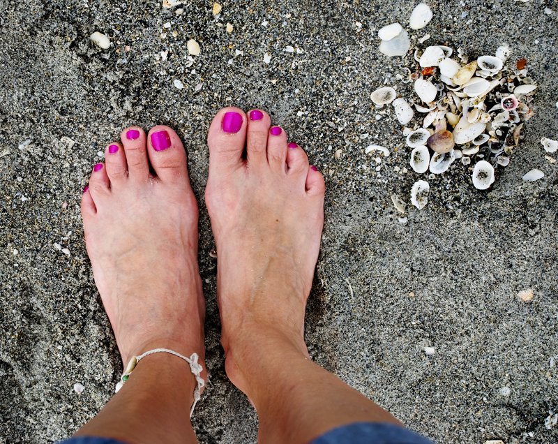 Beach Feet.jpg :: Beach feet