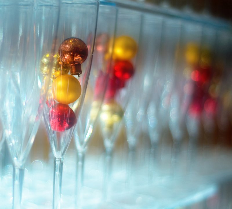 Champagne Christmas.jpg :: ©2010 LKG Photography