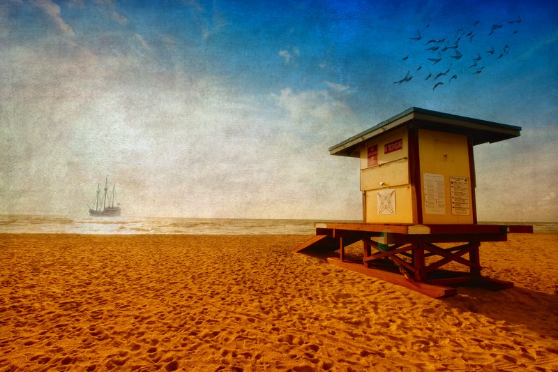 Out to Sea.jpg :: ©2010 LKG Photography