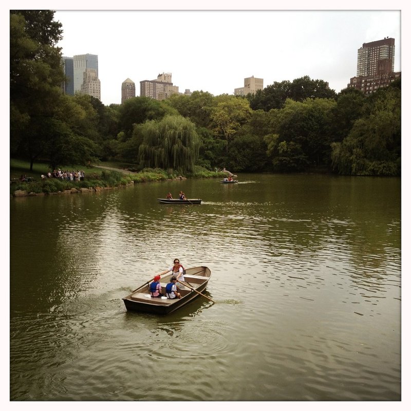 RowRowRowYourBoat.jpg :: Taken with the iPhone 4s

©2013 LKG Photography