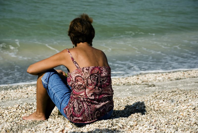 Solitude.jpg :: Woman on beach