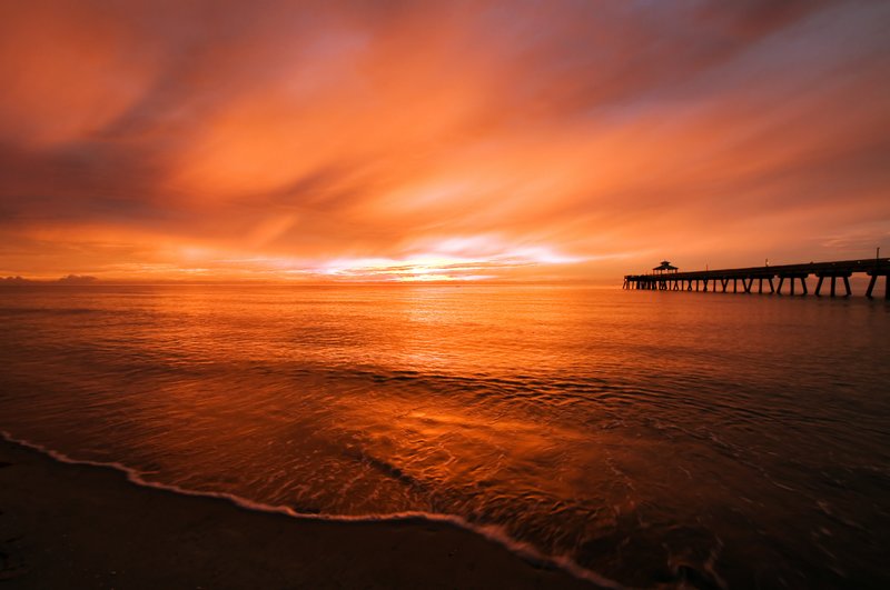 Summer Sunrise.jpg :: ©2010 LKG Photography