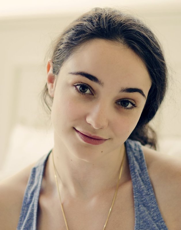 Sweet Brunette 2.jpg :: ©2013 LKG Photography