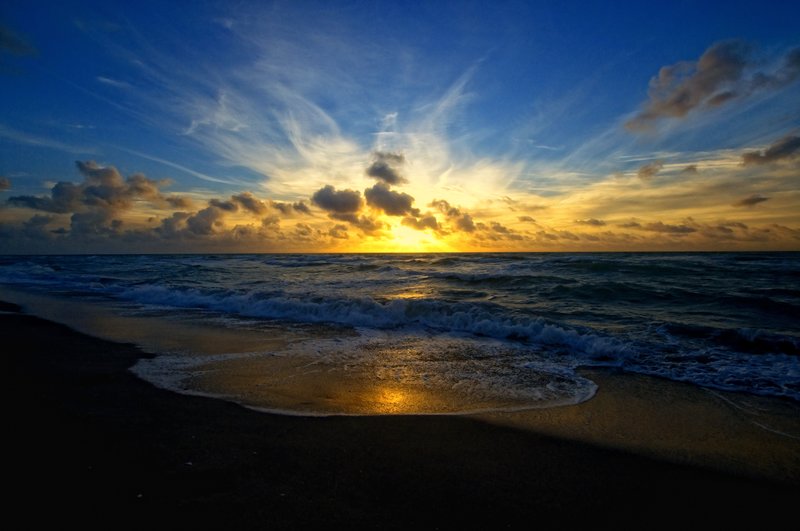 With Each Sunrise.jpg :: With each sunrise, we start anew.
©2010 LKG Photography
