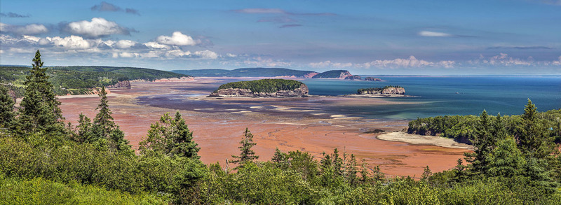 _LRN9067-9078 -Low Tide Grounds the Islands(1).jpg
