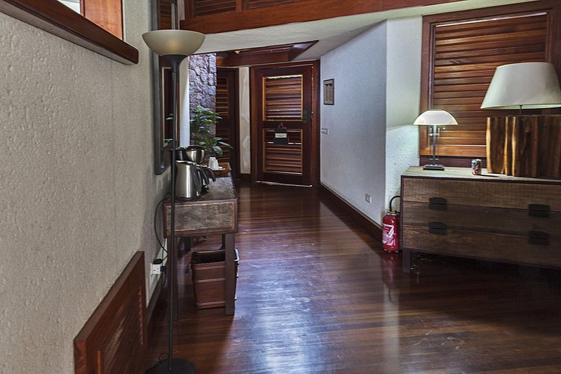 _MG_1011 -Sanctuary JA2 -Entrance.jpg :: My Sancturay, JA2