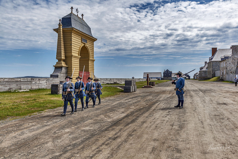 _MG_1320 -The Troops at Ft Lousiburg.jpg