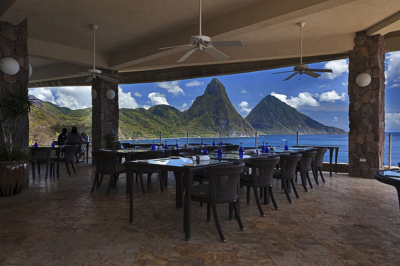_MG_5362 -Dining at Jade Mtn Club.jpg :: Dinner and a view of the Pitons