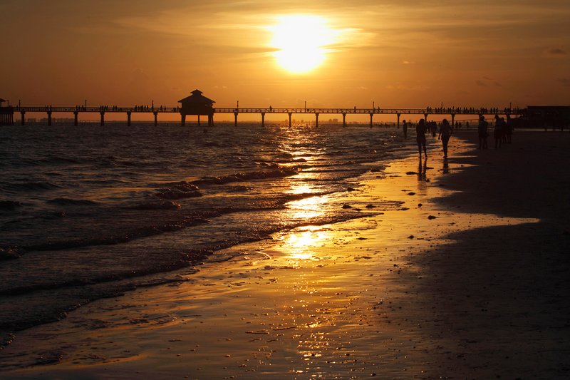 Sunset Ft. Meyers Beach Fl.jpg