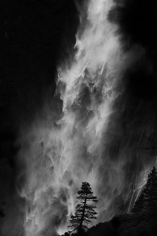 Yosemite Falls-.jpg