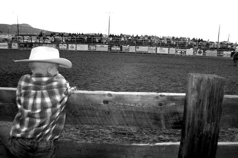 Waiting for Uncle Buck.jpg :: Cowboy